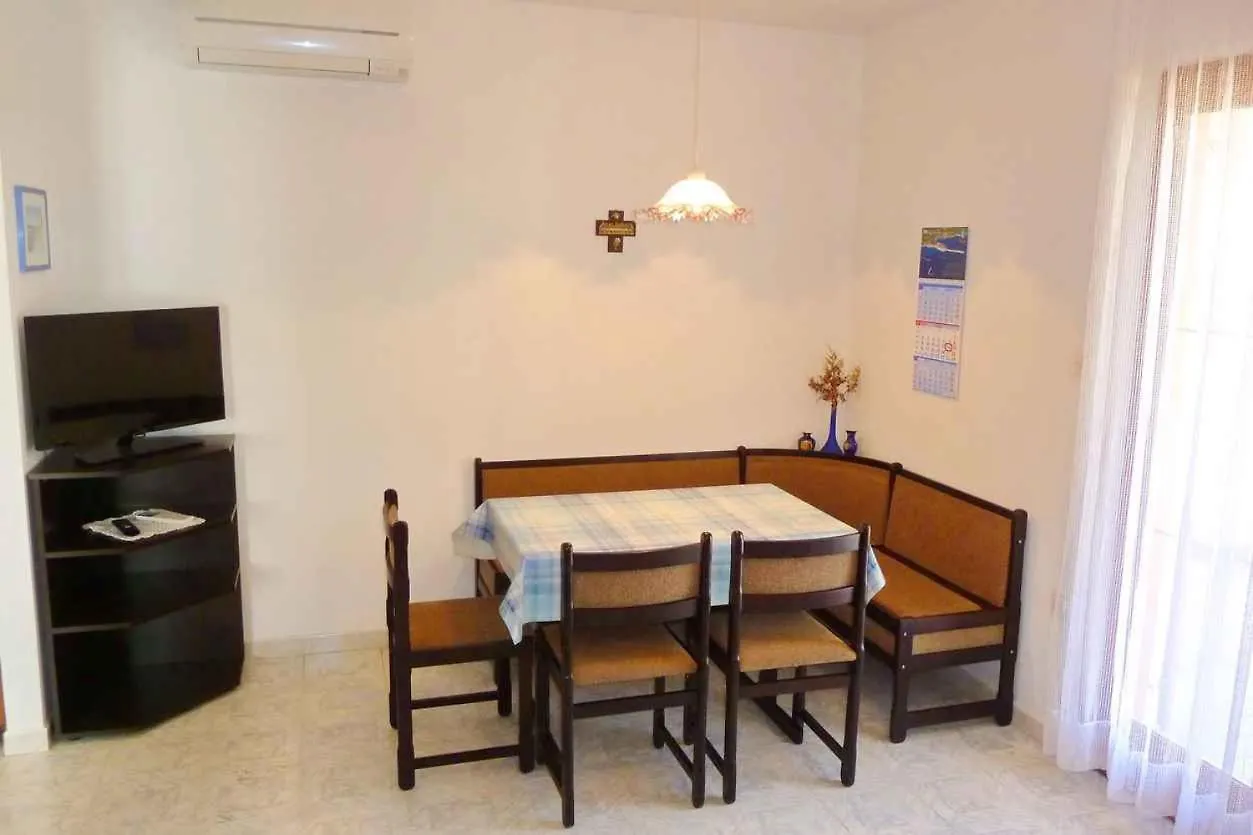 Apartments In Dobrinj/Insel Krk 35141 クロアチア